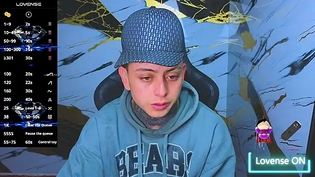 Kevin22_222 live sex cam