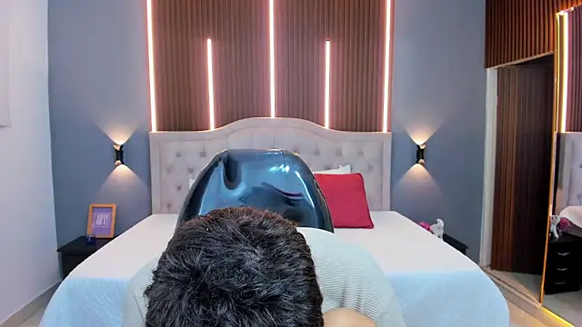 Tommy18__ live sex cam