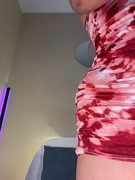 KIARAPRETTY live sex cam