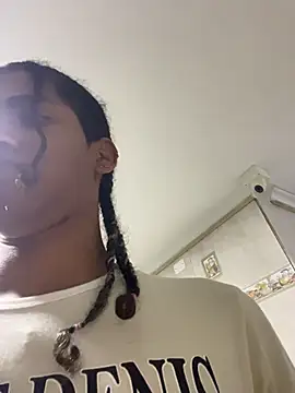 Maxim-Walker live sex cam