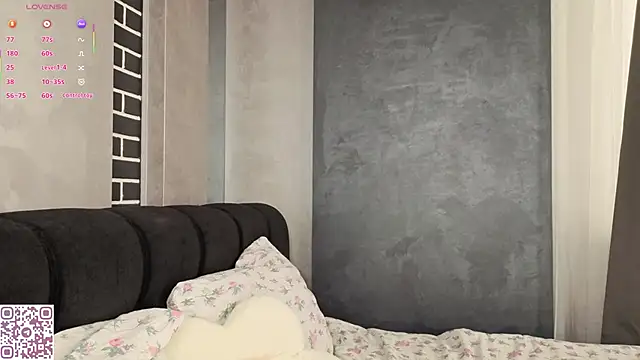 ElvinaRose live sex cam