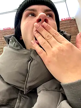 MiraReach live sex cam