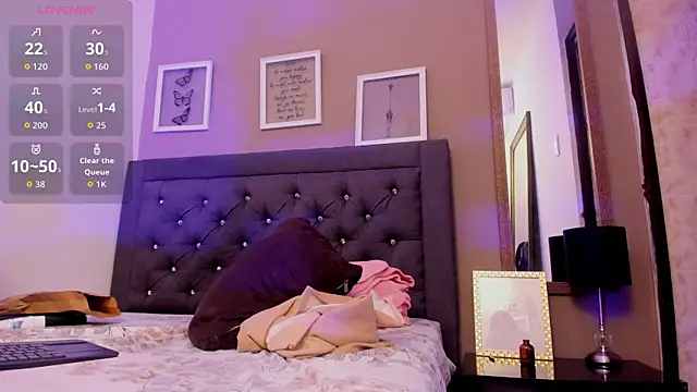 AlissonnFoxx live sex cam