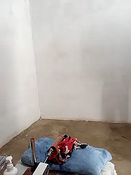 Lucky-hot-girls live sex cam