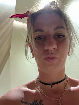 EvvaMur live sex cam