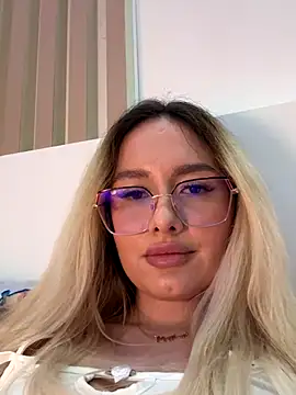 mollyxxx live sex cam