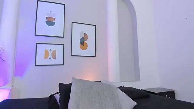 Valenn_smithh's Stripchat show and profile