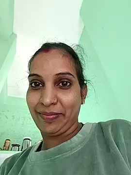 Hotty-Nidhi live sex cam
