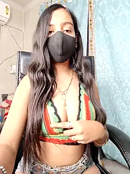 Parinaaz18 live sex cam