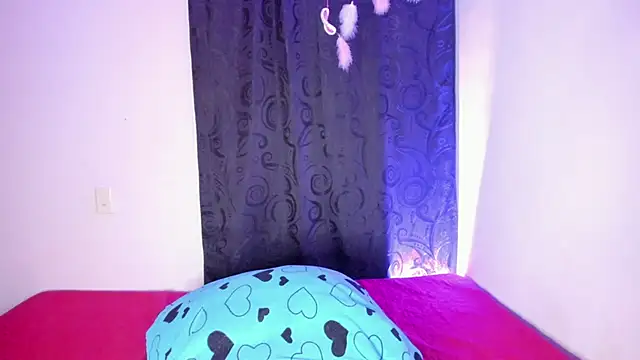 AmyStevenss's Stripchat show and profile