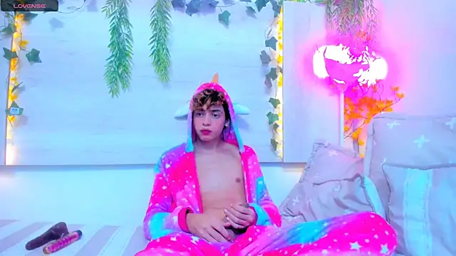 Twinkk_Guy live sex cam