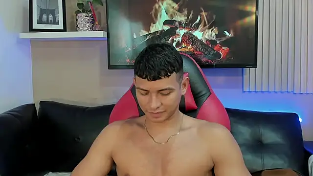 yei-sant live sex cam