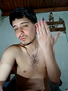 Elvergonn2105 live sex cam