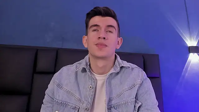 MikaelSlow's cam snapshot