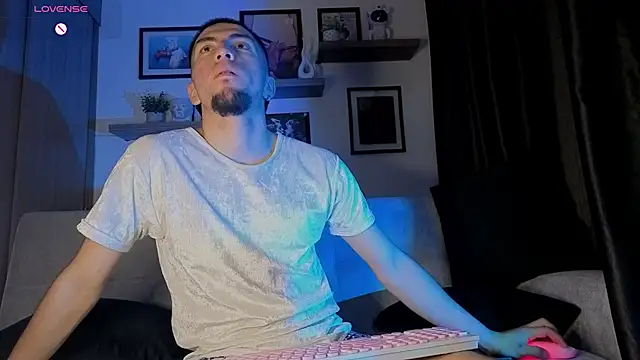 AresMassimoX's cam snapshot