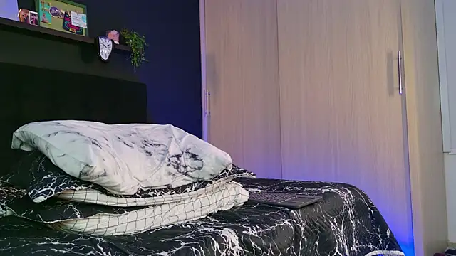 alejowolf live sex cam