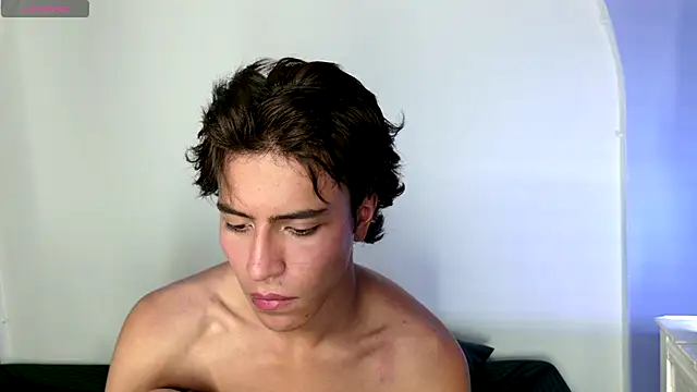 Christopher_77 live sex cam