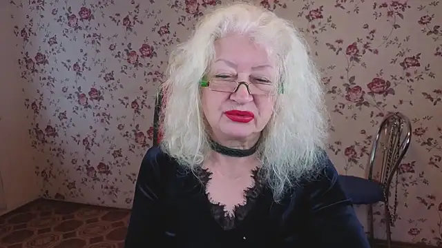 Maya_Mayflower live sex cam