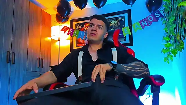 ALPHA_DOMINUS_'s cam snapshot