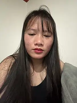 TrangNemo live sex cam