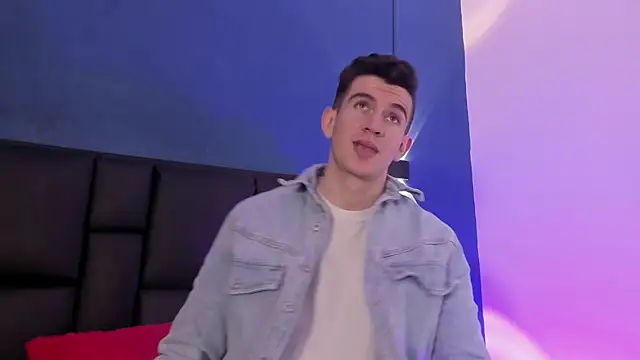 MikaelSlow's cam snapshot