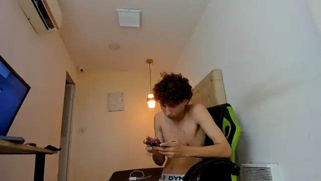 Darkknightx01 live sex cam