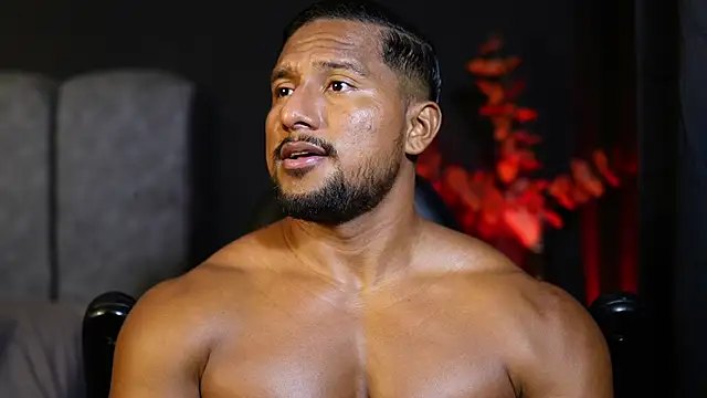 CallumMuscle live sex cam