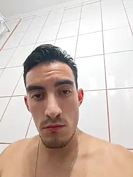 TommyMomentum live sex cam