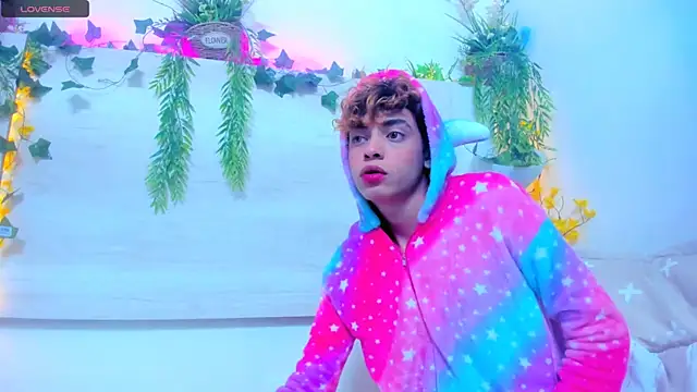 Twinkk_Guy live sex cam