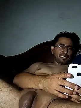 Leocuma82 live sex cam