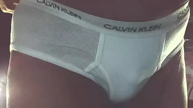 briefsguy4life@xh live sex cam