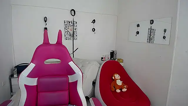 Leonard_Price live sex cam