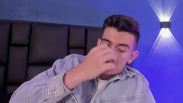 MikaelSlow live sex cam