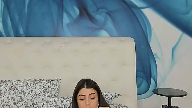 SkinnyDolly live sex cam