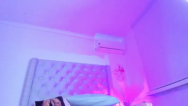 ChocoBunny1 live sex cam