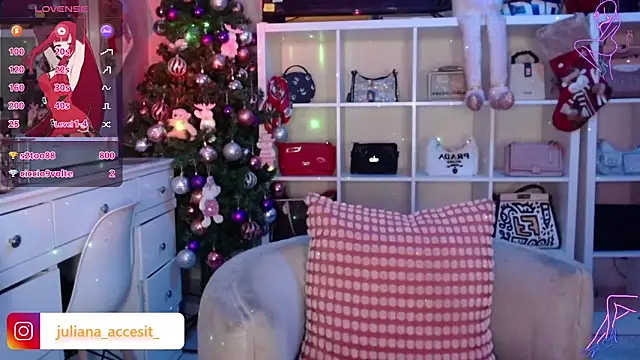 caroline_cossei live sex cam