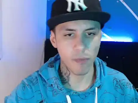 damiansexyboy69's cam snapshot