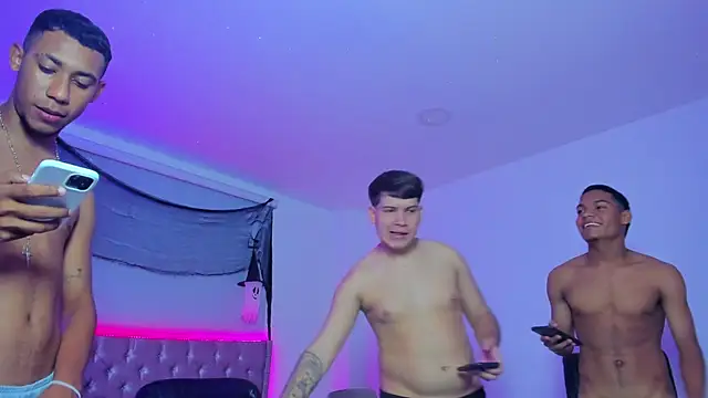 isaac_master77's cam snapshot