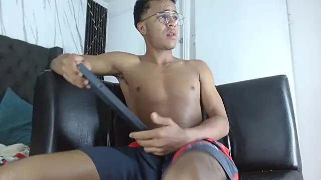 aston_xvera's cam snapshot