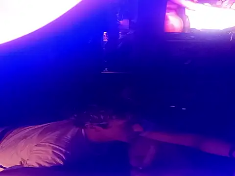 j_hollywood91's cam snapshot