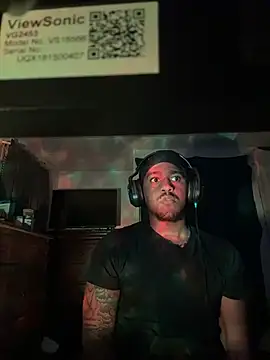 playboyy20's cam snapshot