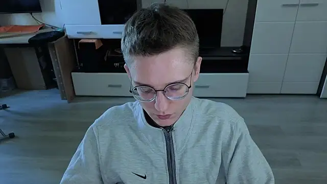 angryzan's cam snapshot