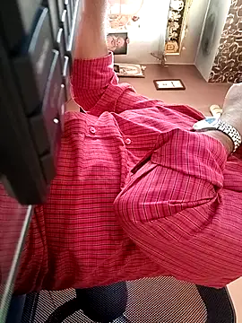 daddy_lip's cam snapshot