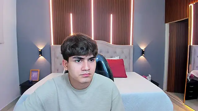 Tommy18__'s cam snapshot