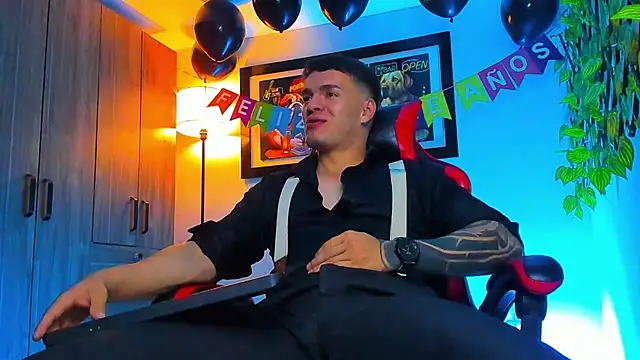 ALPHA_DOMINUS_'s cam snapshot