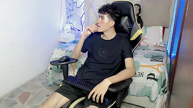 johnny_cagee's cam snapshot