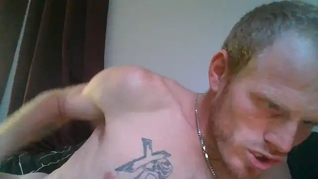 DIrtyDaddyDiggler221's web cam