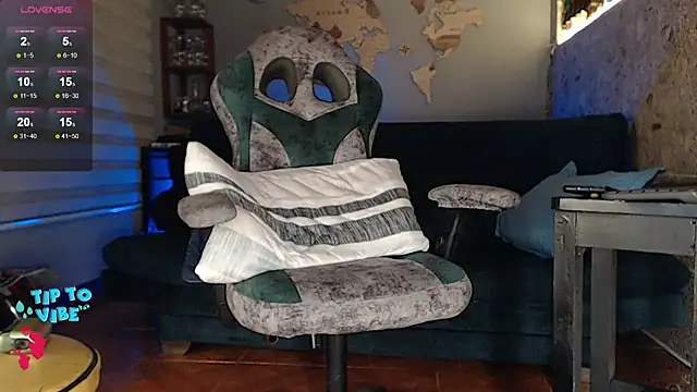 rogert_xx's cam snapshot