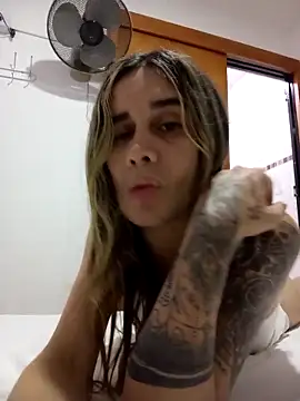 NaughtyBarbie19 live sex cam