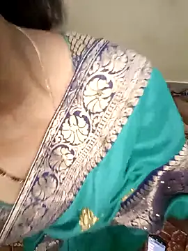 Desi_Hot_Queen live sex cam